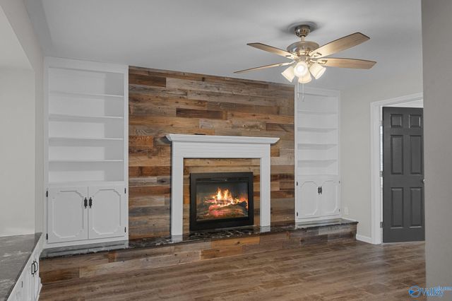 2102 Chadburn Drive SW, Huntsville, AL 35803