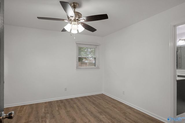 2102 Chadburn Drive SW, Huntsville, AL 35803