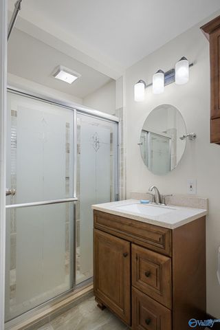 2102 Chadburn Drive SW, Huntsville, AL 35803