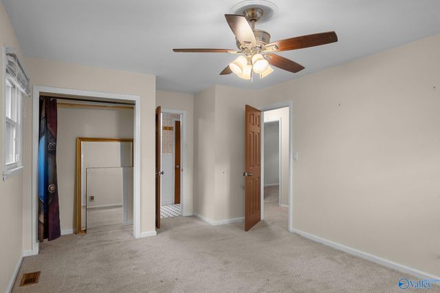 2102 Chadburn Drive SW, Huntsville, AL 35803