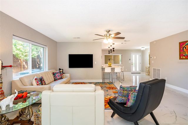 502 OAK LANE, Maitland, FL 32751