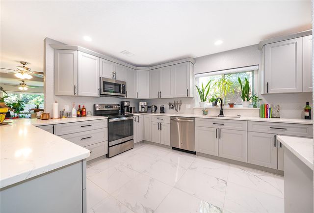 502 OAK LANE, Maitland, FL 32751