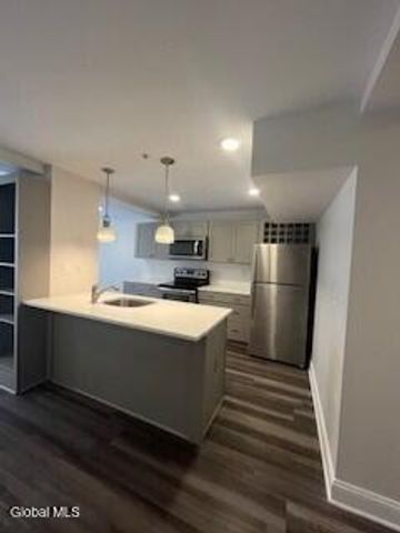200 Broadway 408, Troy, NY 12180