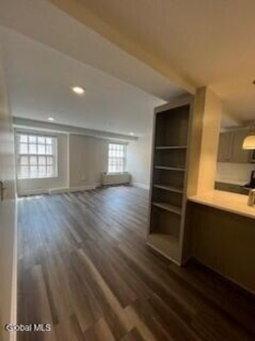 200 Broadway 408, Troy, NY 12180