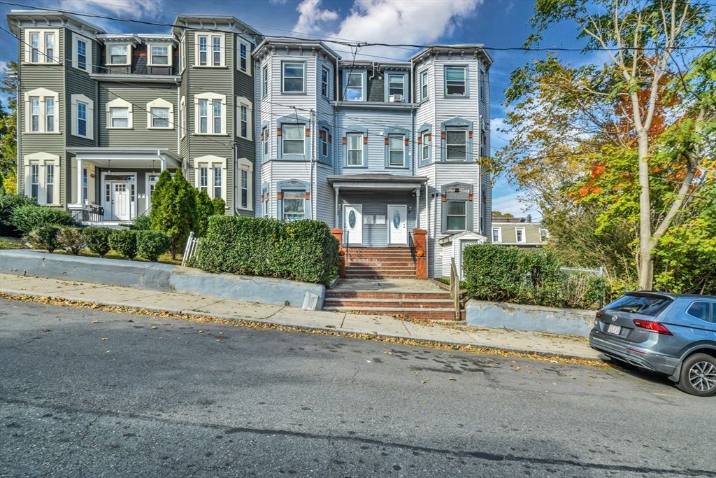 5-7 Everett Ave 5-2, Boston, MA 02125