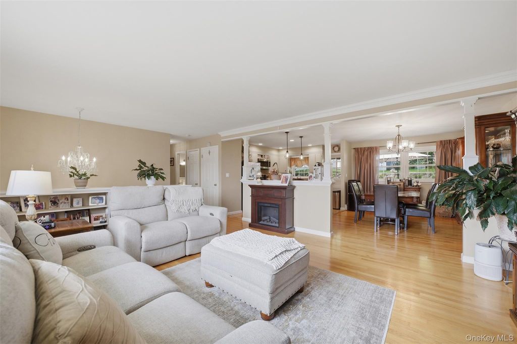161 Geymer Drive, Mahopac, NY 10541 — photo 5