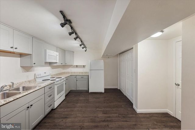 155 BLACKBERRY LN, Gore, VA 22637