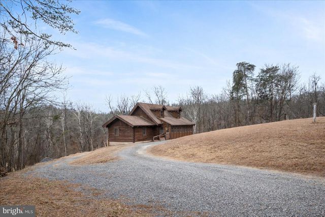 155 BLACKBERRY LN, Gore, VA 22637