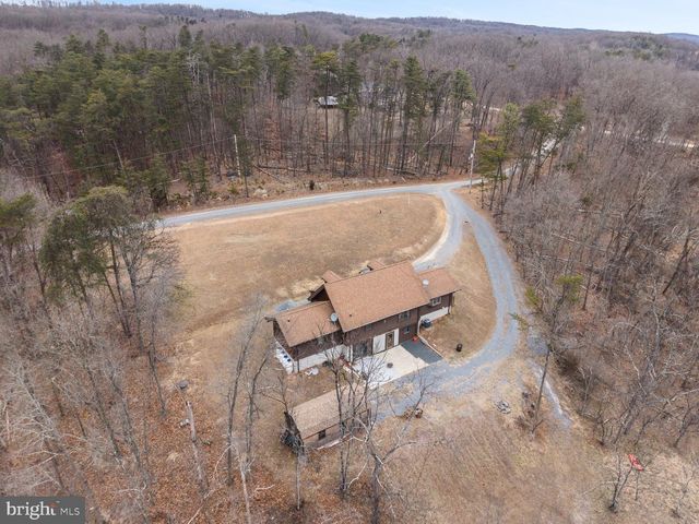155 BLACKBERRY LN, Gore, VA 22637