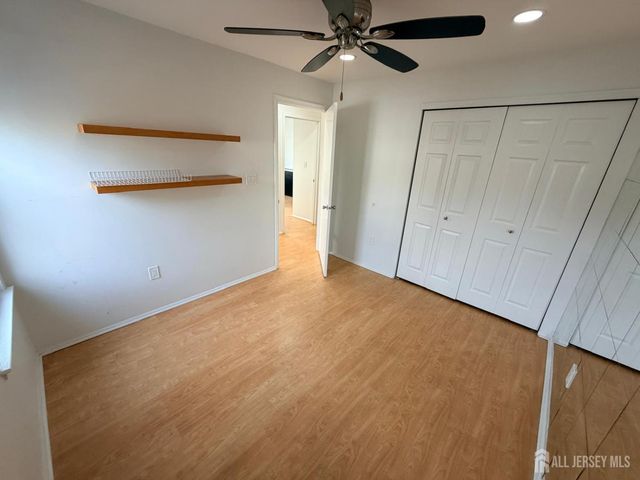 28 Brighton Way, North Brunswick, NJ 08902