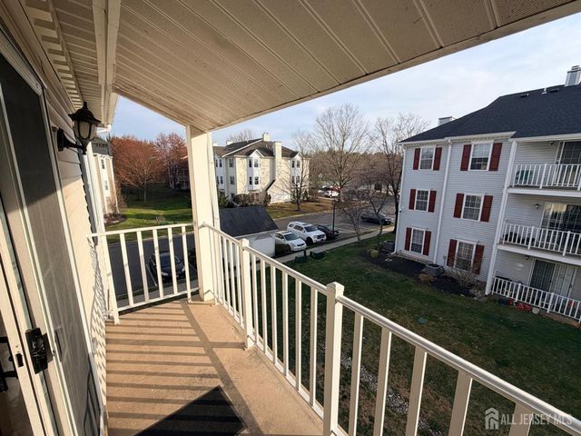 28 Brighton Way, North Brunswick, NJ 08902