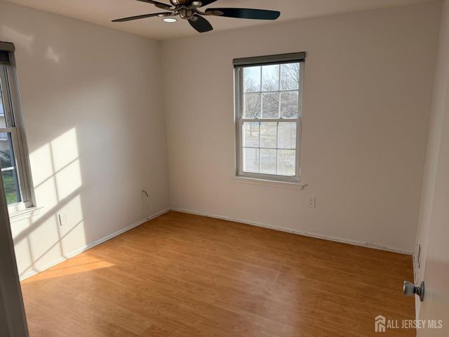 28 Brighton Way, North Brunswick, NJ 08902