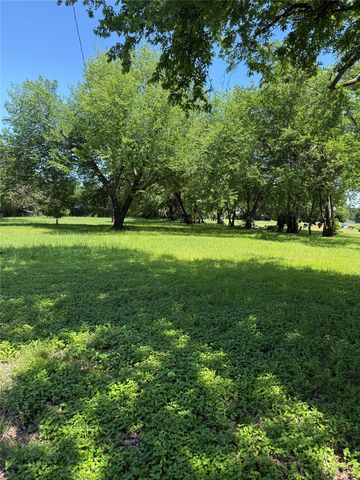1022 Armeda Avenue, Irving, TX 75061