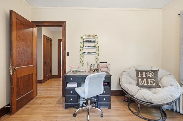 1024 W 15th Street, Davenport, IA 52804
