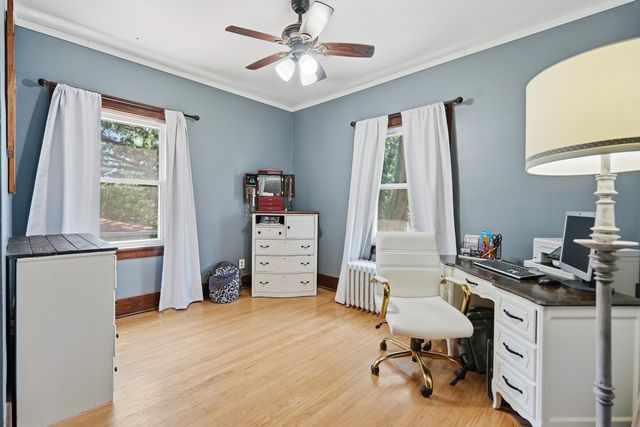 1024 W 15th Street, Davenport, IA 52804