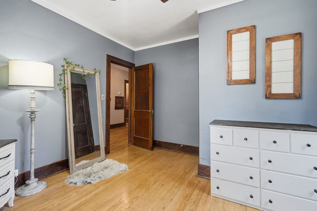 1024 W 15th Street, Davenport, IA 52804