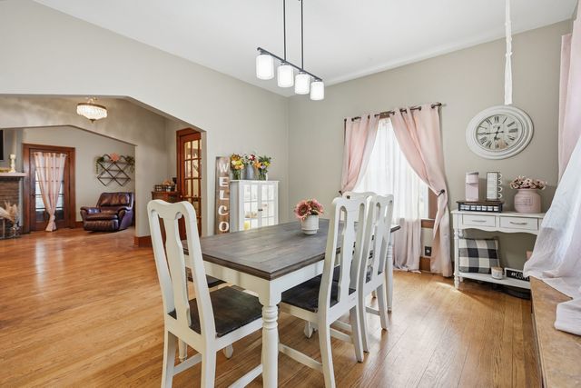 1024 W 15th Street, Davenport, IA 52804