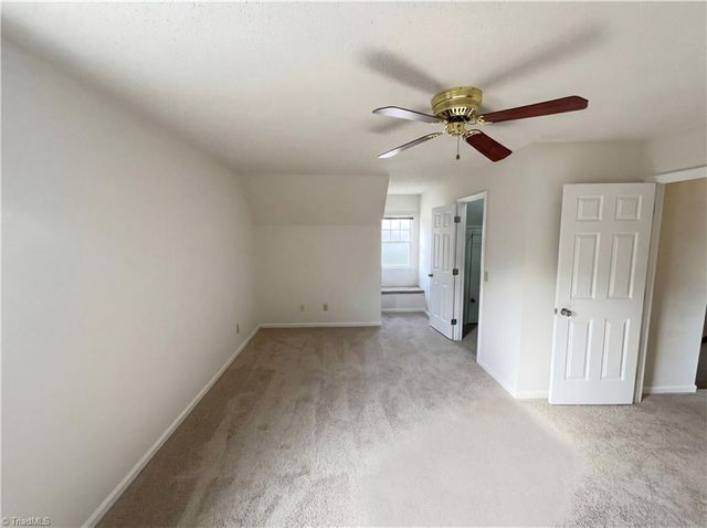 119 Edgedale Court, Kernersville, NC 27284