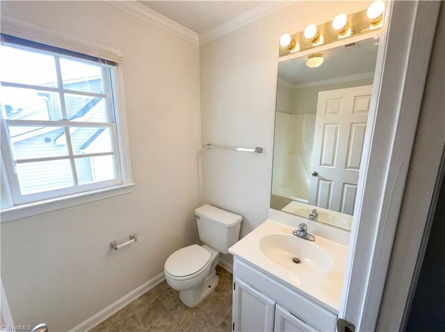 119 Edgedale Court, Kernersville, NC 27284