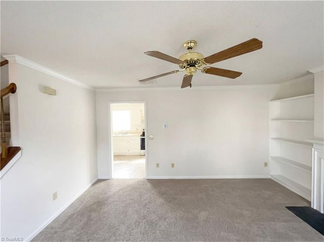 119 Edgedale Court, Kernersville, NC 27284