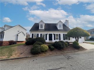 119 Edgedale Court, Kernersville, NC 27284