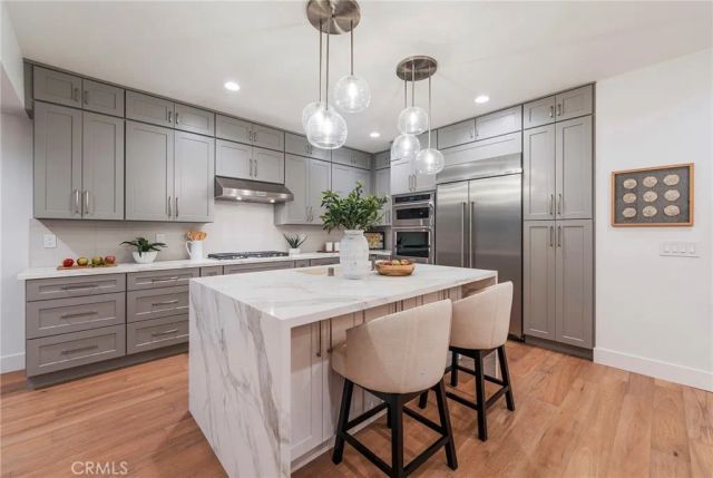 35 Beachcomber Drive, Corona Del Mar, CA 92625