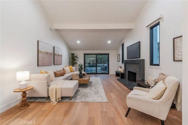 35 Beachcomber Drive, Corona Del Mar, CA 92625