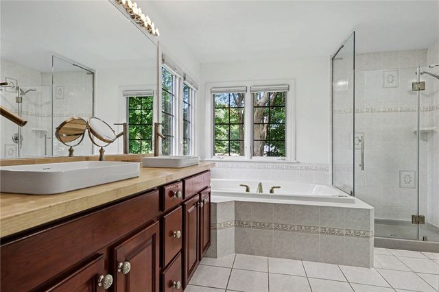 676 Admiralty Way, Webster, NY 14580