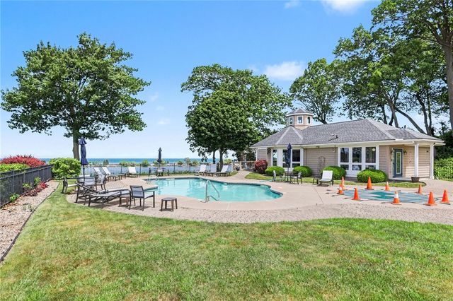 676 Admiralty Way, Webster, NY 14580