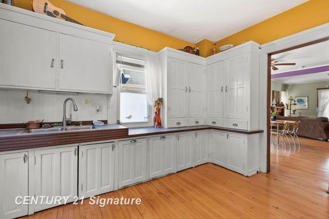 206 N Wenona Avenue, Bay City, MI 48706