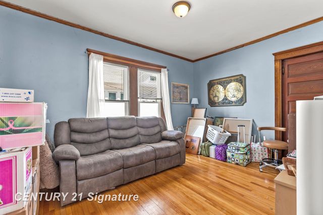 206 N Wenona Avenue, Bay City, MI 48706