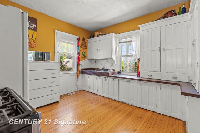 206 N Wenona Avenue, Bay City, MI 48706