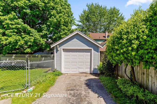 206 N Wenona Avenue, Bay City, MI 48706