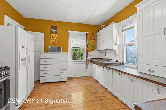 206 N Wenona Avenue, Bay City, MI 48706