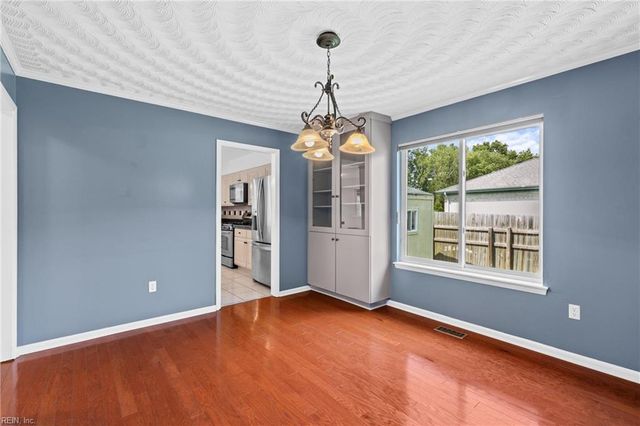 2224 Wild Oak CRES, Virginia Beach, VA 23456