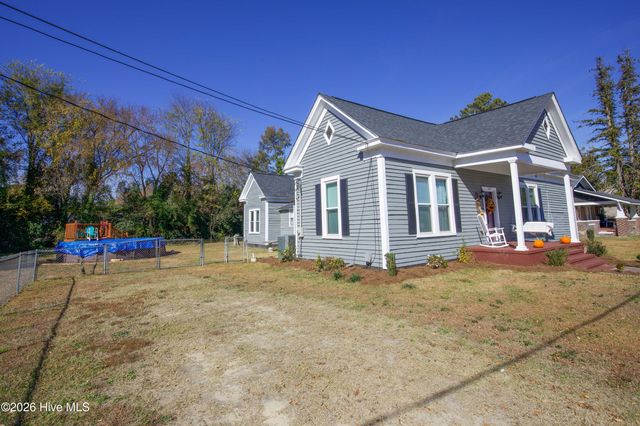307 N Green Street, Parkton, NC 28371