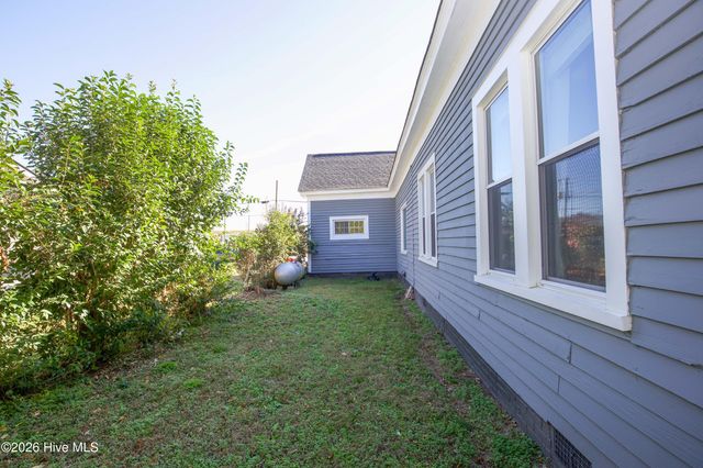 307 N Green Street, Parkton, NC 28371