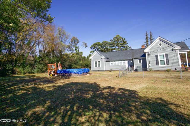 307 N Green Street, Parkton, NC 28371
