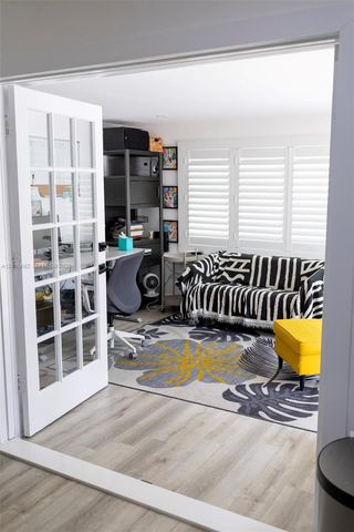 310 NE 12th Ave, Pompano Beach, FL 33060