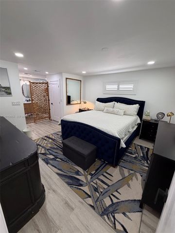 310 NE 12th Ave, Pompano Beach, FL 33060