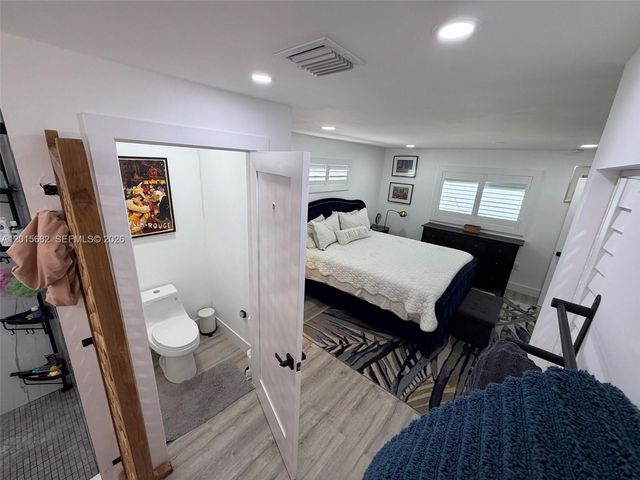 310 NE 12th Ave, Pompano Beach, FL 33060