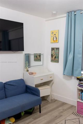 310 NE 12th Ave, Pompano Beach, FL 33060
