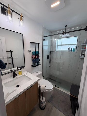 310 NE 12th Ave, Pompano Beach, FL 33060