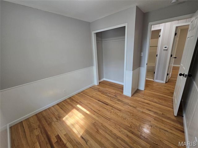 12102 McKelvey Road, Maryland Heights, MO 63043