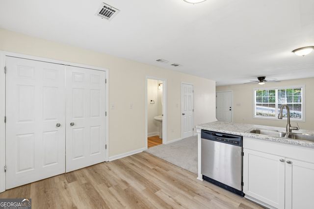 105 Westchester Drive APT A8, Athens, GA 30606
