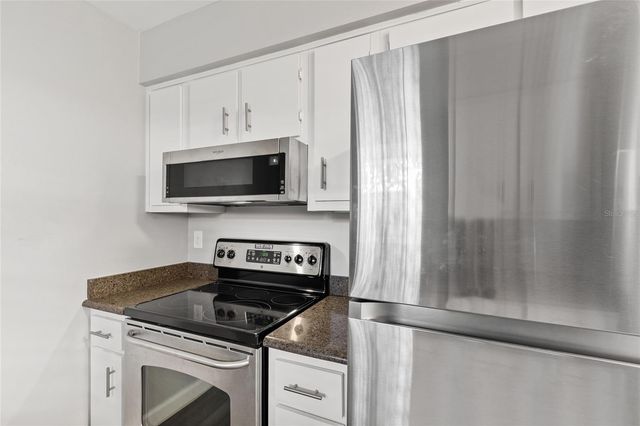 308 DORCHESTER SQUARE, Lake Mary, FL 32746