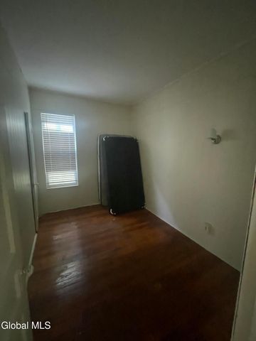 316 Georgetta Dix Plaza, Schenectady, NY 12307