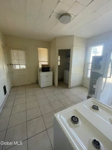 316 Georgetta Dix Plaza, Schenectady, NY 12307