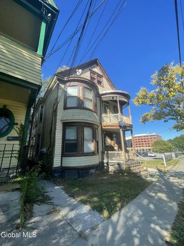 316 Georgetta Dix Plaza, Schenectady, NY 12307