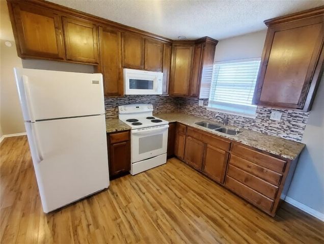 3142 N 61st Street, Kansas City, KS 66104